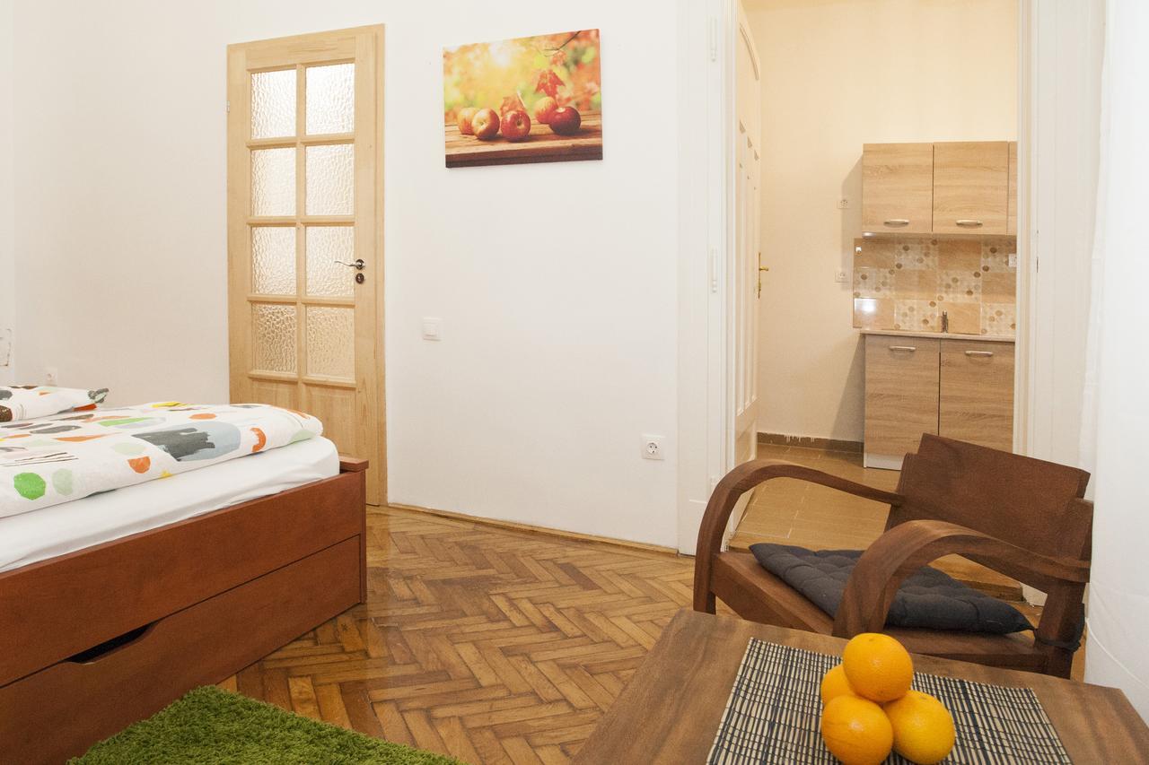 Ariel Studio Close To St. Stephen Basilica Budapest Exterior photo